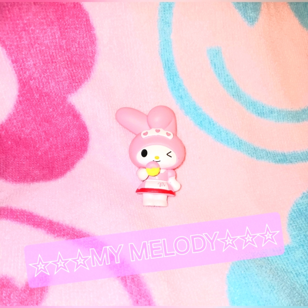 MY MELODY MINI FIGURINE